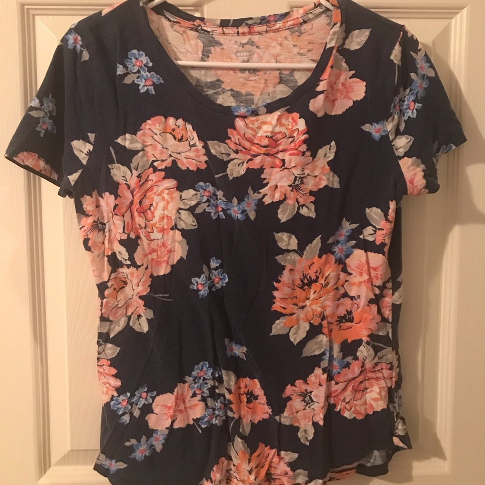 Floral tee